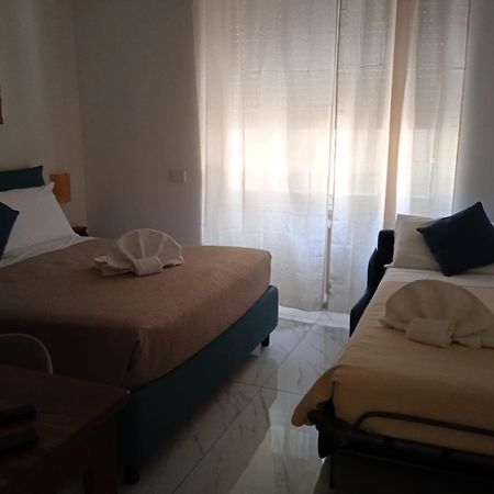 B&B Suite And Rooms San Giovanni Roma Exterior foto
