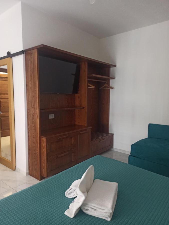 B&B Suite And Rooms San Giovanni Roma Exterior foto