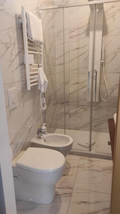 B&B Suite And Rooms San Giovanni Roma Exterior foto